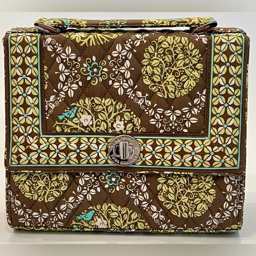 NEW Vera Bradley Purse/Crossbody Bag-back pocket,inside has zip pocket+2 pockets
